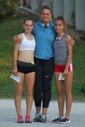 Lucija Đaković i Nina Dobša s olimpijskom pobjednicom Sandrom Perkovi&