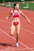 Veronika Kovač u cilju utrke na 300 m