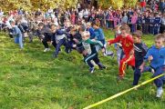 Start utrke učenika 2. razreda na Jesenskom krosu 2010.