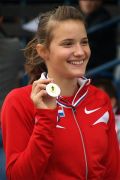Mateja Jambrović sa zlatnom medaljom nakon utrke na 100 m