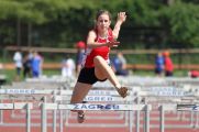 Lucija Žbulj na zadnjoj preponi utrke 100m kadetkinje